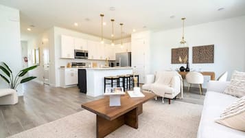 Exclusive House | 4 bedrooms, in-room safe, individually decorated, individually furnished