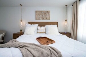Exclusive House | In-room safe, desk, laptop workspace, blackout drapes