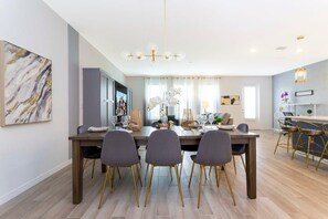 Dining room - Cozy 3Bd Close to Disney @ Enclaves at Festival 808 (Davenport)