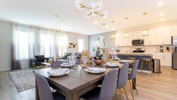 Exclusive House | 4 bilik tidur, peti besi dalam bilik, dihias secara berasingan