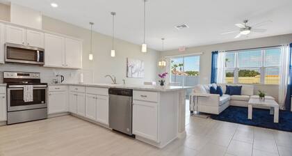 Family Friendly Four Bedroom w GameRoom @Disney 5145