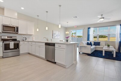 Family Friendly Four Bedroom w GameRoom @Disney 5145