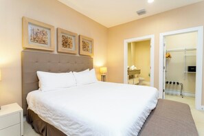 Exclusive House | 4 bedrooms, in-room safe, individually decorated, individually furnished