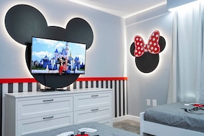 Exclusive House | Children’s theme room - Gorgeous 4Bd with Pool @ Storey Lake Resort 4475 (Kissimmee)