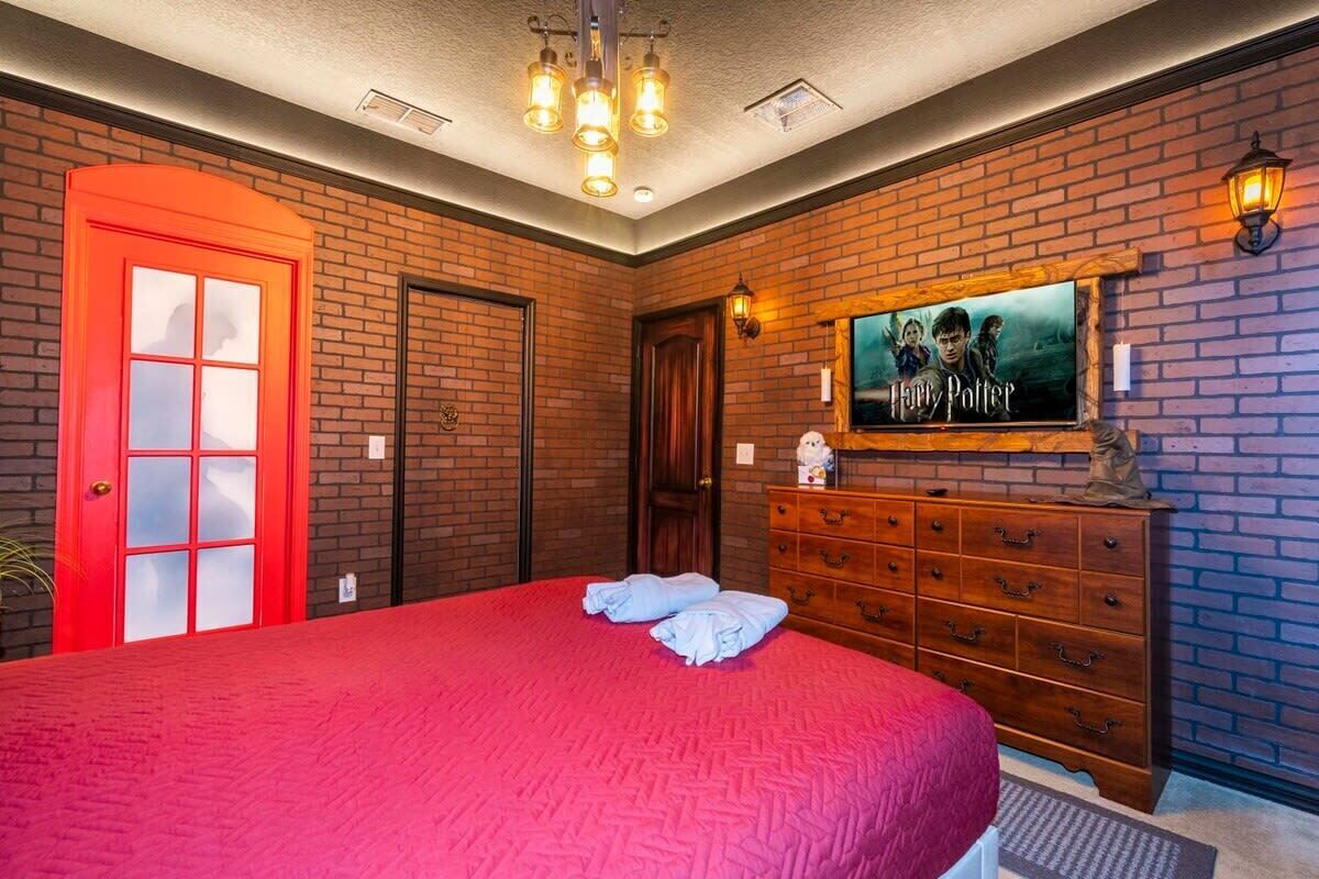 Children’s theme room