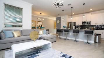 Exclusive House | Private kitchen | Full-size fridge, microwave, oven, stovetop