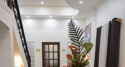 Whitehaus Bnb Bais