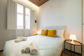1 camera, Wi-Fi, lenzuola