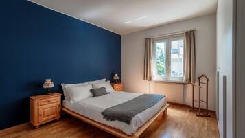 1 sovrum, strykjÀrn/strykbrÀda, gratis wi-fi och sÀngklÀder