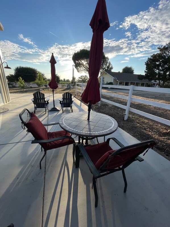 Outdoor dining