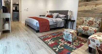 Wine Country Trail, View, Gated property, Detached Studio & Private View Patio,