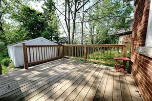 Terrace/patio - walking distance to the fall (Niagara Falls)
