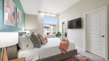 2 多间卧室、客房内保险箱、熨斗/熨衣板、旅行婴儿床