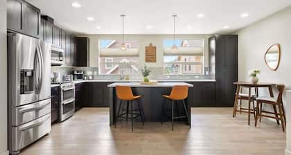 CentralPark /Relocation-Ready 2BR / Near DIA / Dog OK