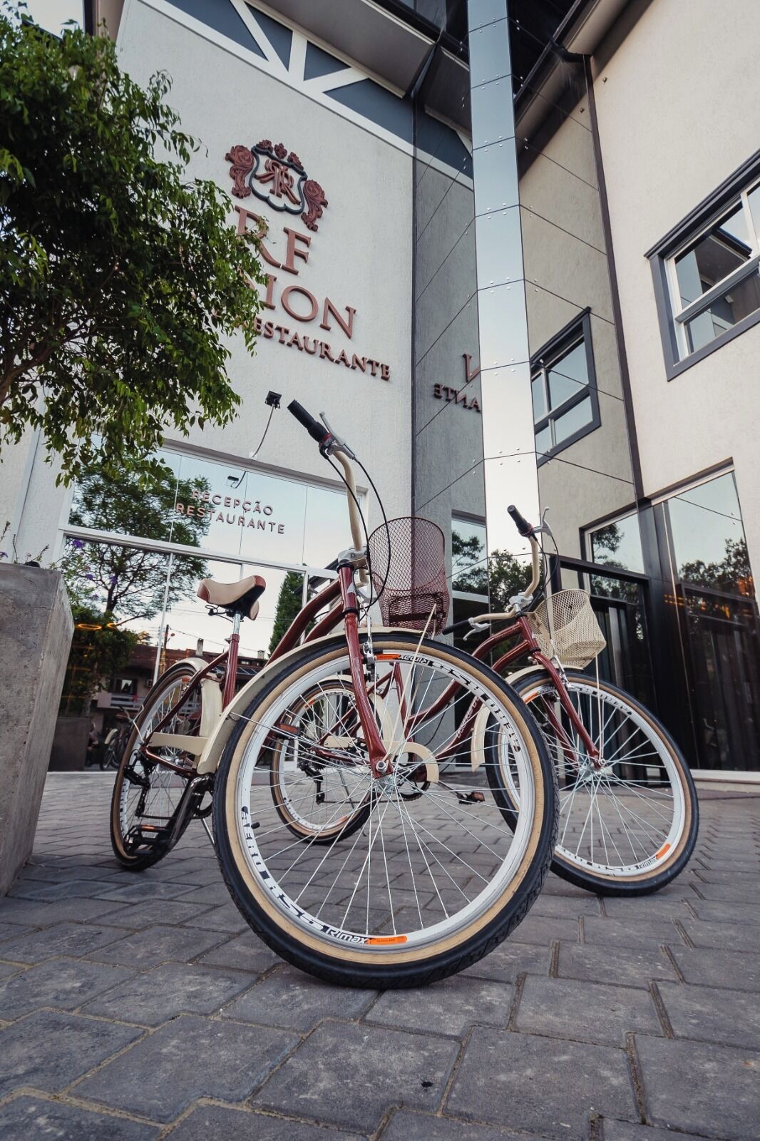 Foto - Hotel e Restaurante GIRATÓRIO RF Vision - A melhor vista 360 de Gramado