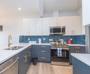 Microwave, oven, stovetop, dishwasher