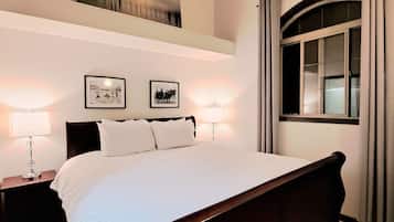 2 slaapkamers, een bureau, een strijkplank/strijkijzer, wifi