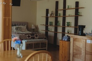 1 chambre, accès au Wi-Fi (inclus), literie fournie