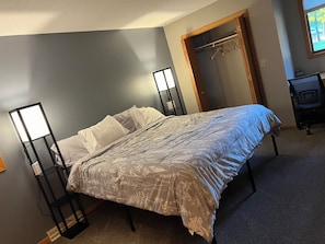 3 chambres, bureau, Wi-Fi gratuit, draps fournis