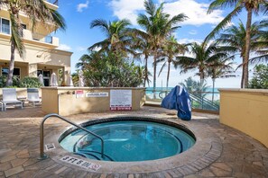 Apartment | 2 bedrooms - Ocean View 2 Bedroom Condo (Singer Island)