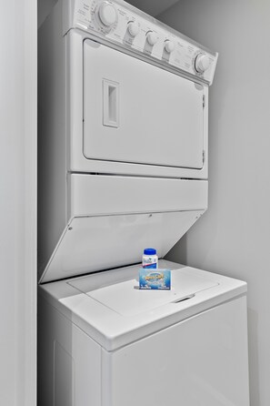 Apartment | 2 bedrooms - Ocean View 2 Bedroom Condo (Singer Island)