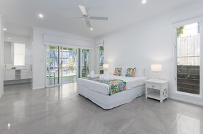 4 habitaciones, escritorio, tabla de planchar con plancha y wifi gratis 