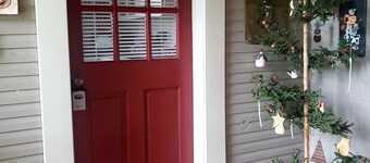 The Red Pump Inn~Est. 1812, One Bedroom Farmhouse 