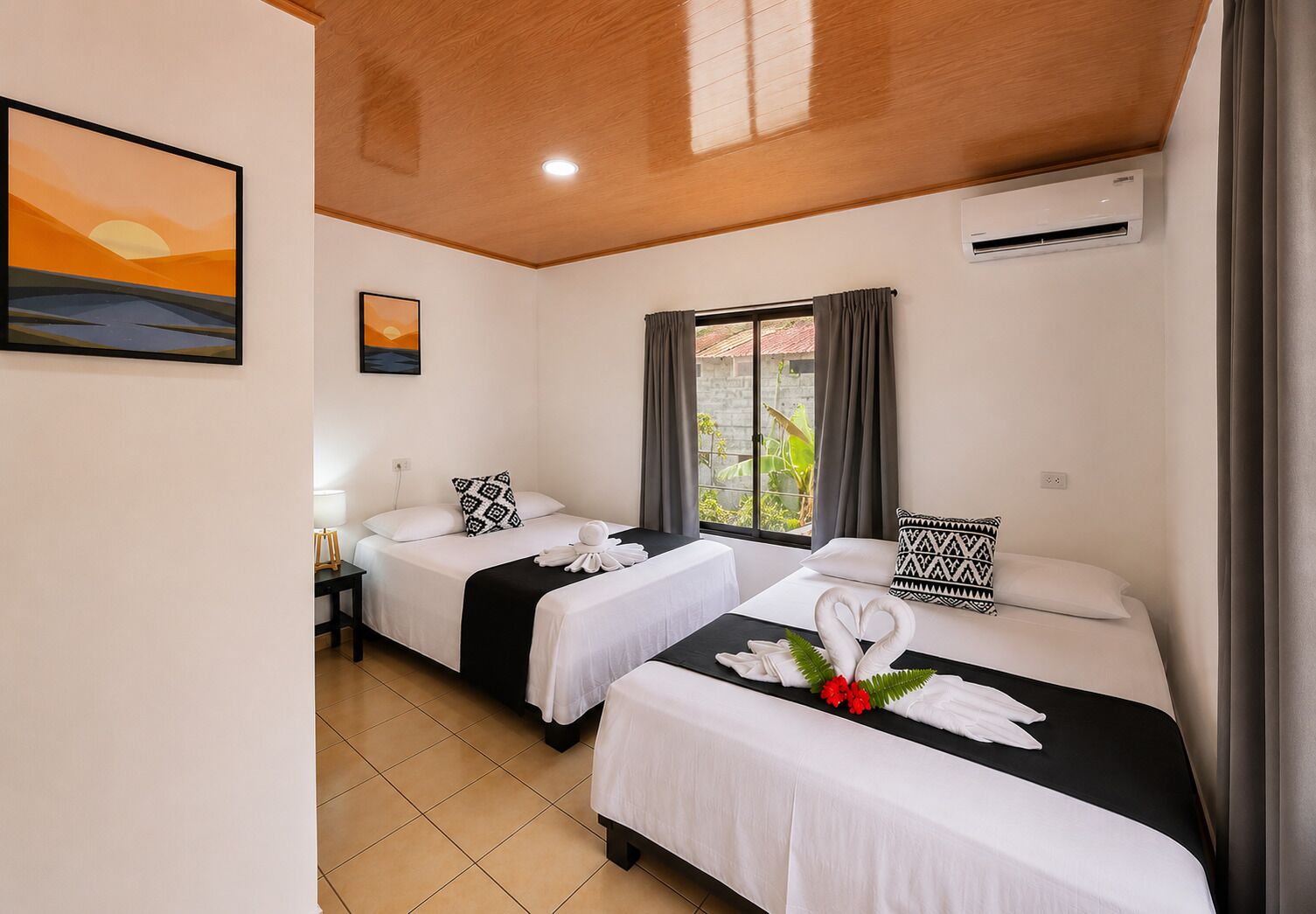 Superior Quadruple Room | Free WiFi, bed sheets