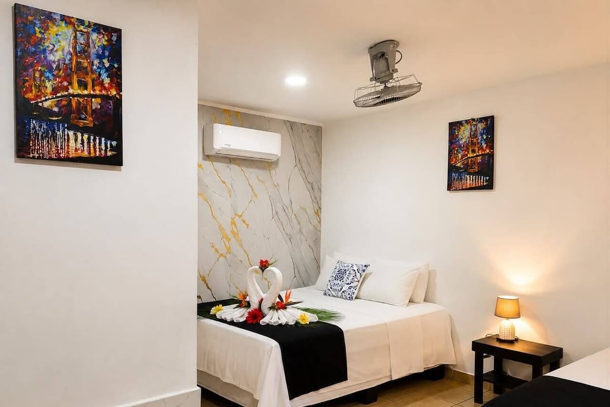 Superior Double or Twin Room | WiFi (free), bed sheets