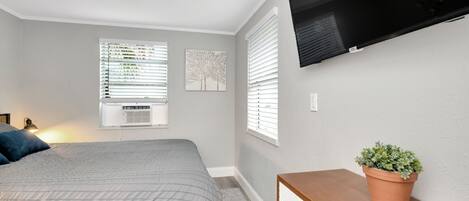 1 غرفة نوم ومكواة/لوح كي وواي فاي مجانًا وملاءات أسرّة