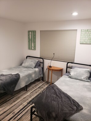 3 habitaciones, wifi gratis y ropa de cama