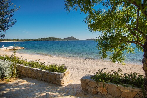 Vanellus Villas - Villa 80