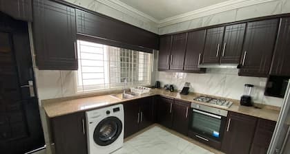 After 5 Apartment 1- 3 spacious en-suite bedrooms