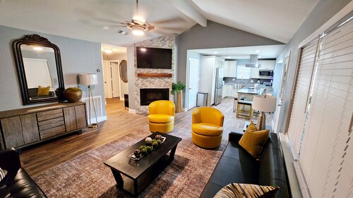 Mama’s Modern House is family and pet friendly, large yard, quartz countertops 