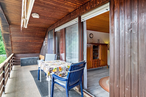 Appartement "Haus Günter und Valeria" met Uitzicht op de Bergen, Gedeeld Terras & WiFi