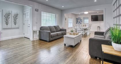 Buckhead Chateau Message Now for Summer Special