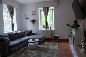 Smart-tv, pejs, bøger