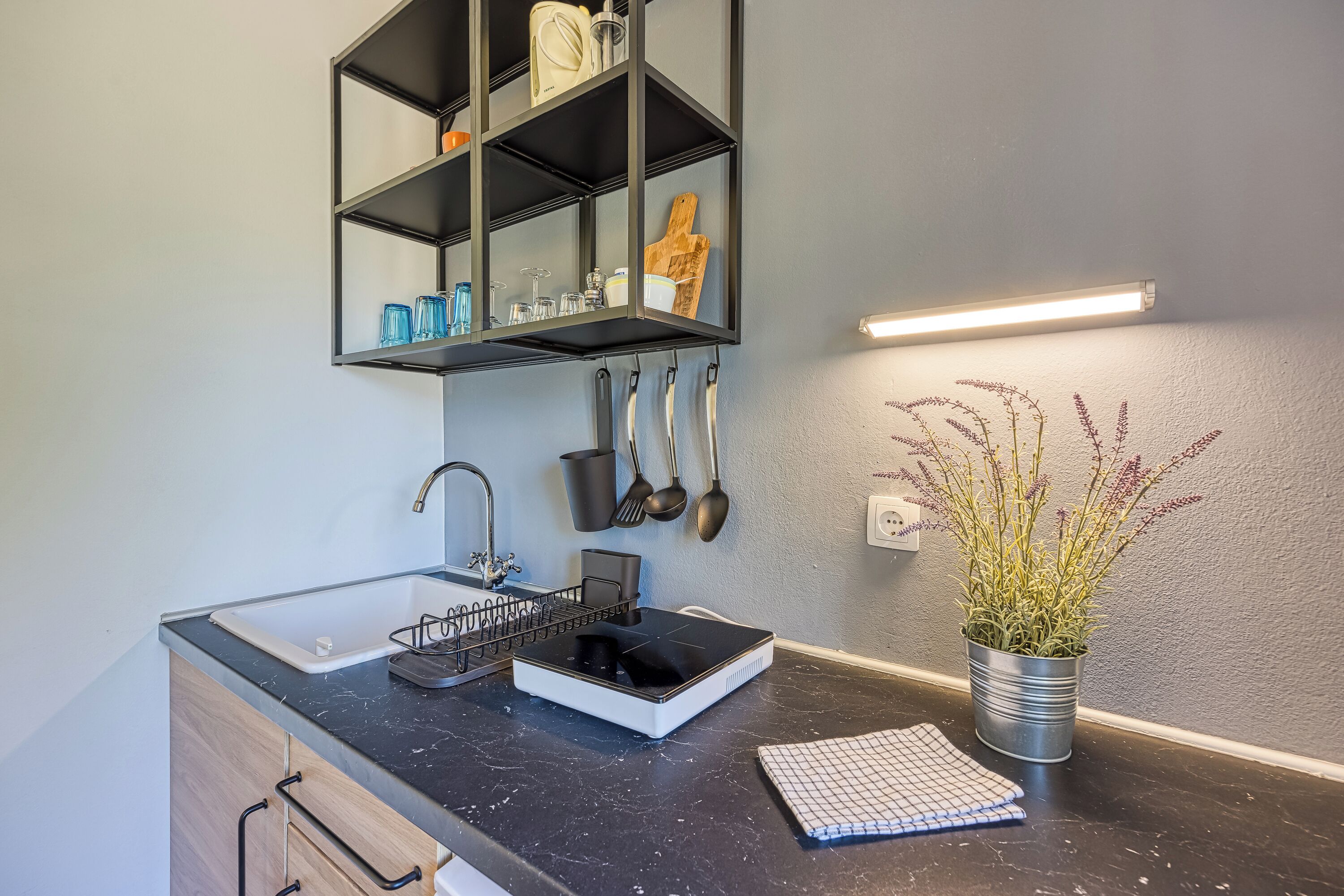 Fridge, microwave, stovetop, toaster