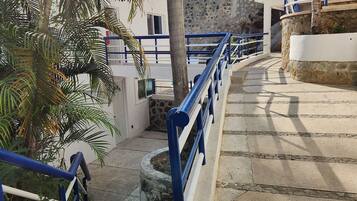 Basic Villa, 1 Bedroom, Mobility Accessible | Property grounds