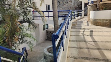Villa panorámica, 1 habitación, balcón, vista al océano | Áreas de la propiedad
