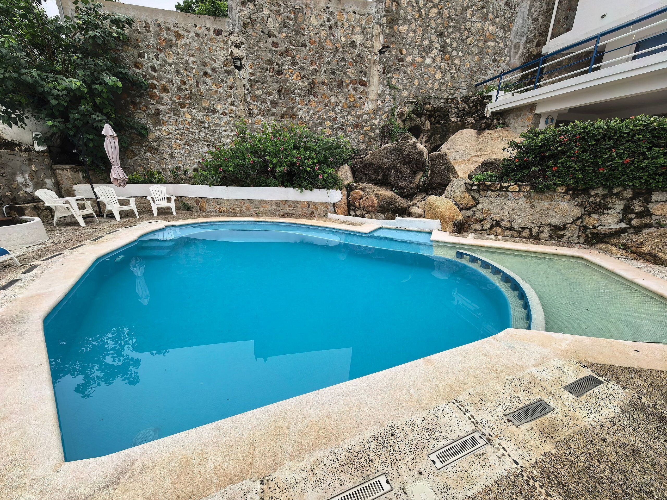 Panoramic-Villa, 1 Schlafzimmer, Balkon, Meerblick | Pool | Außenpool, geöffnet von 08:00 Uhr bis 21:00 Uhr, Liegestühle