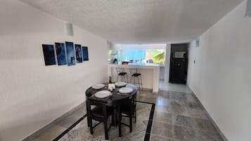 Villa básica, 1 habitación, acceso para personas con movilidad reducida | Restaurantes