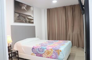 3 Schlafzimmer, Bügeleisen/Bügelbrett, WLAN, Bettwäsche