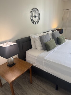 1 chambre, fer et planche à repasser, Wi-Fi, draps fournis