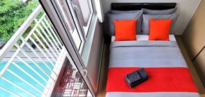 1 bedroom, iron/ironing board, Internet, bed sheets