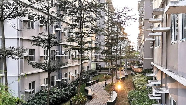 Property grounds - Butler's Bnb E Trees Residences Qc Phil (Quezon City)