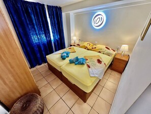 2 habitaciones, tabla de planchar con plancha y acceso a internet