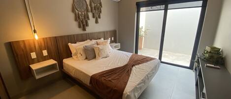 1 bedroom, desk, iron/ironing board, free WiFi