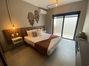 1 bedroom, desk, iron/ironing board, free WiFi