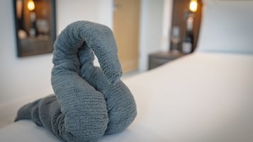 Habitación doble estándar, 1 cama matrimonial | Servicios de la habitación